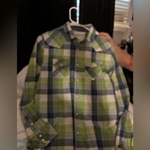 Aeropostale plaid button up size Medium